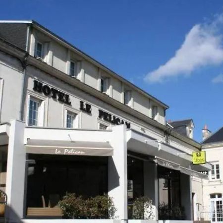 Logis Hotel Le Pelican Vernantes Extérieur photo