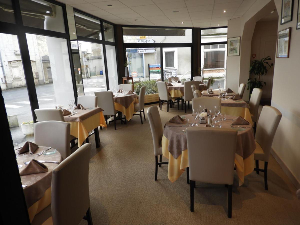 Logis Hotel Le Pelican Vernantes Extérieur photo